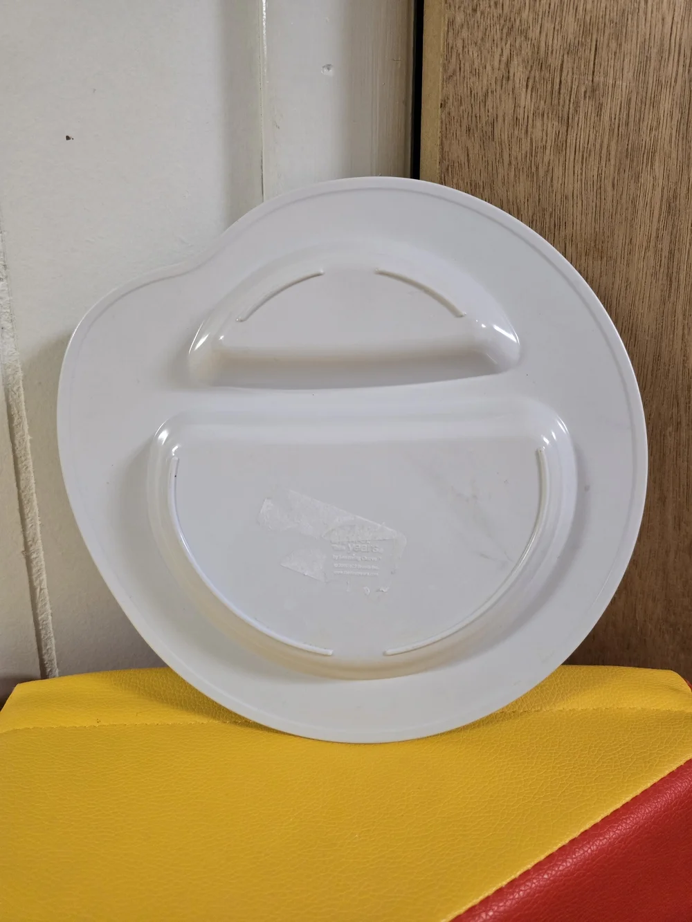 vintage Disney-Pixar Finding Nemo melamine divided children's dinner plate